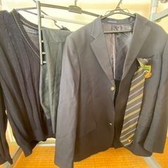 【第二ボタン無し】東海大相模高校　制服ブレザー上下　ネクタイ　セーター ノンクリーニングの画像