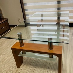 引き取り専用（桑名市）美品ガラステーブルの画像
