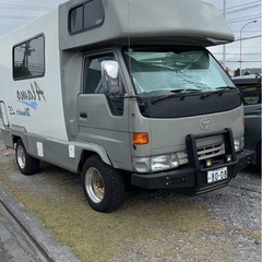 キャンピングカー