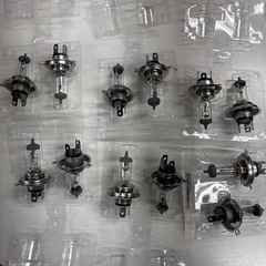 中古　使用済み　ハロゲンランプＨ４　ヘッドライトの画像