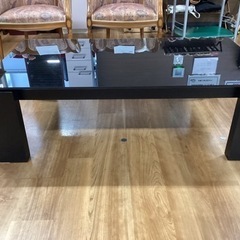 ガラストップセンターテーブル【町田市再生家具】243270
