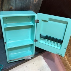 レトロかわいい洗面化粧台キャビネットミラーキャビネット鏡東プラ