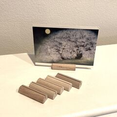 カードスタンド　３個で２５０円