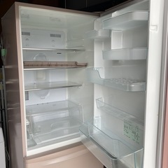 お取引き中です！冷蔵庫　2011年　365L  製氷機能付き中古の画像