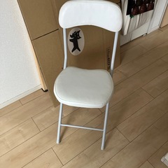 折りたたみイス　ニトリ