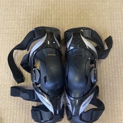 POD ニーブレス　K8 2.0 カーボン　Lサイズ