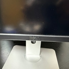 モニター P2415Q x2台  の画像
