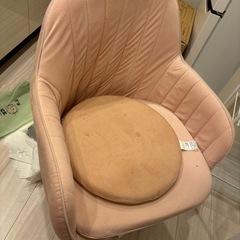 ピンク　椅子