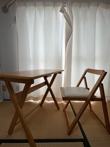 （受け渡し者決定済み）折りたたみテーブルとイス【引越しのため3月中お引き取り】