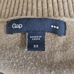 GAP　Vネックセーターの画像