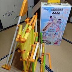 子供遊具　ジャングルジム