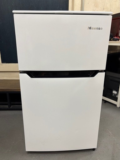 Hisense ハイセンス 2ドア 冷凍冷蔵庫 HR-B95A ホワイト 2019年製 93L 右開き 小型 単身 一人暮らし