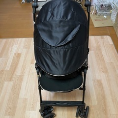Combi ベビーカー