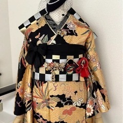 【振袖フルセット】黒と金色の花柄振袖