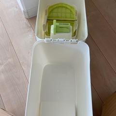 Aprica(アップリカ) オムツ入れの画像