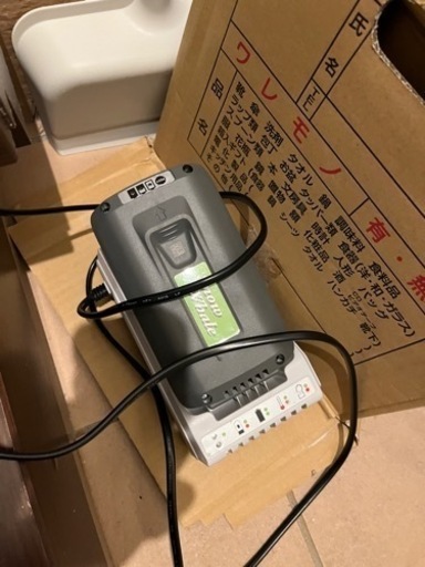 【2人取引中】スノーホエール　電動除雪機