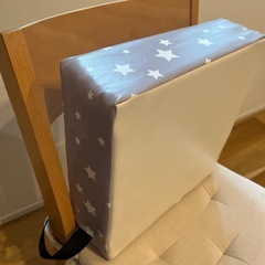 お食事椅子　クッションの画像