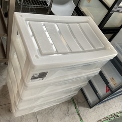 クローゼットチェスト　カインズ　4段　半透明　中古の画像