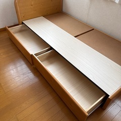 シングルベッド【収納機能付き】の画像