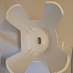 イス　白　バス用品の画像