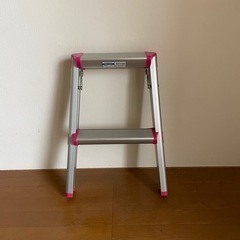 美品　脚立