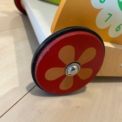 木のおもちゃ　押し車　エデュデ　ファーストウォーカー　　の画像