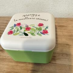 日本製　1800円　コンパクトに畳める弁当箱　水蒸気抜き付きの画像