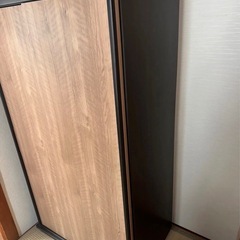 ニトリ服かけ、タンスの画像