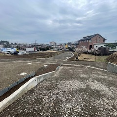 厚木市愛名　４１８坪　置場・駐車場・ヤード用地　4,800万円（価格相談可） - 土地販売/土地売買