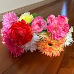 お花🌸造花♦️飾ってもラッピングにでも♦️の画像