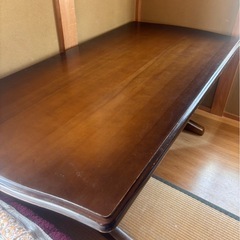 ダイニングテーブル＆チェアの画像