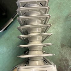 デロンギ オイルヒーターの画像