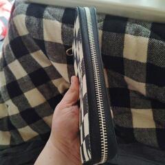 極*超↑美品*さまー✿"✿~新品~*~!!COACH!!白*黒~ギンガムチェック柄~ラウンドファスナー↑↑長財布~レディース~!!の画像