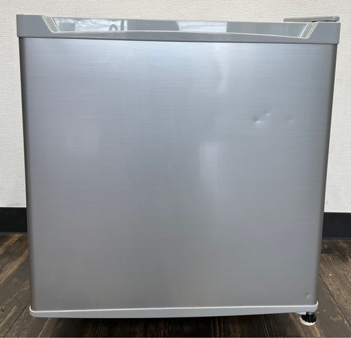【中古品】IRIS OHYAMA アイリスオーヤマ 2021年製 冷蔵庫 46L 左右ドア開き対応 小型 セカンド冷蔵庫 1ドア 幅47cm PRC-B051D-S シルバー 生活家電 単身向け 一人暮らし
