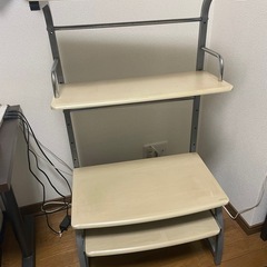 パソコンやプリンター用の台？ 
