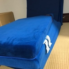 三つ折りマットレスの画像