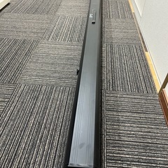 名古屋市内お届け無料100インチプロジェクタースクリーン自立式ホームシアターの画像