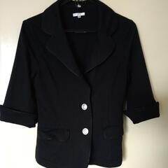 黒 ブレザー レディースの画像