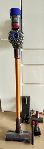 中古Dyson V8  fluffy