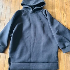 MURUAゆったりパーカー