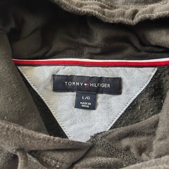 TOMMYパーカーの画像