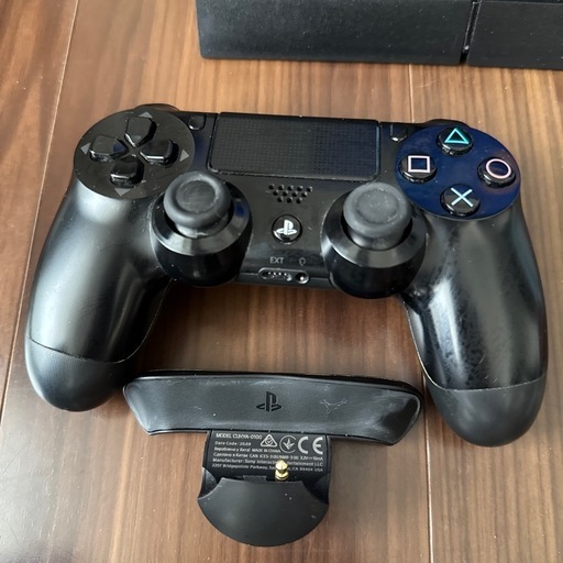 【美品】プレイステーション4 純正コントローラー2台　ソフト一式 