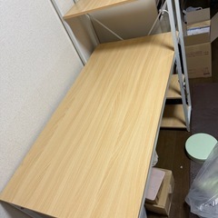 テーブル