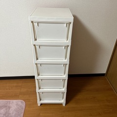 5段衣装ケースの画像