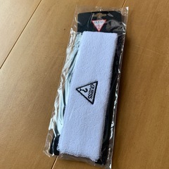GUESS ヘッドバン
