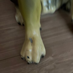 室内インテリア(犬置物2体)の画像