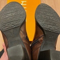 本革ブーツの画像