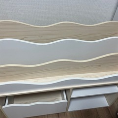 ニトリ絵本ラックの画像