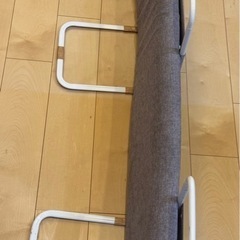 【文京区引き取り限定
】シンプルなデザインのグレーの背もたれ