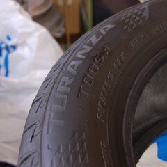 ブリジストンタイヤ　18インチ4本セット　215/55R18　TURANZA　TOOSA　新品同様　車種CX-30　MX-30　MPV　ボV60